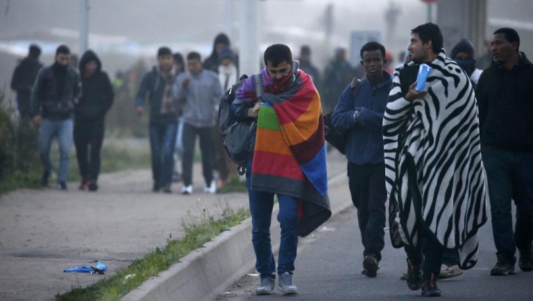 (Français) Le droit des migrants et des réfugiés
